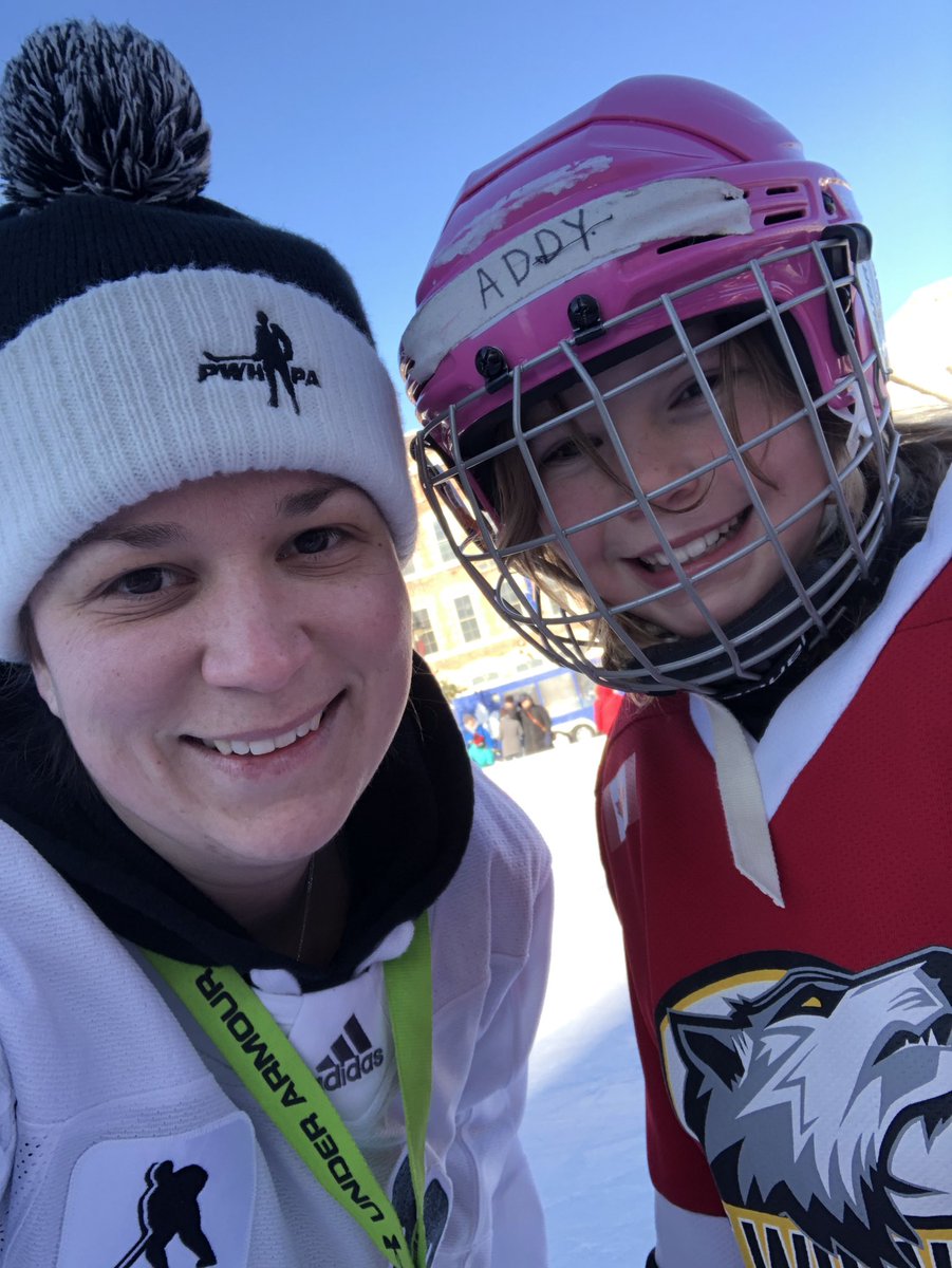 bbeazer7's tweet image. Thank you @downtownktown for inviting me to step on the ice with these awesome girls!! #FebFest!! #hockeydayincanada @PWHPA @k_icewolves #ForTheGame