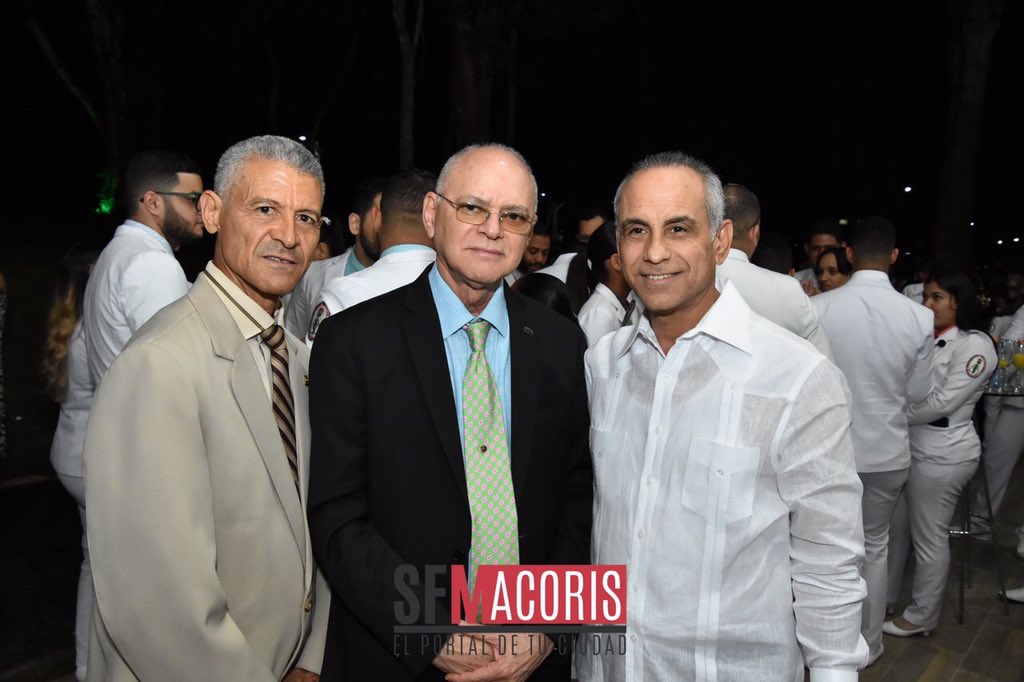Urologodrperezg's tweet photo. La @DuarteAhorros  Felícita a la @ucneenlinea  por la inauguración del #Teatroregionalnordeste https://t.co/mw5brhLfhk