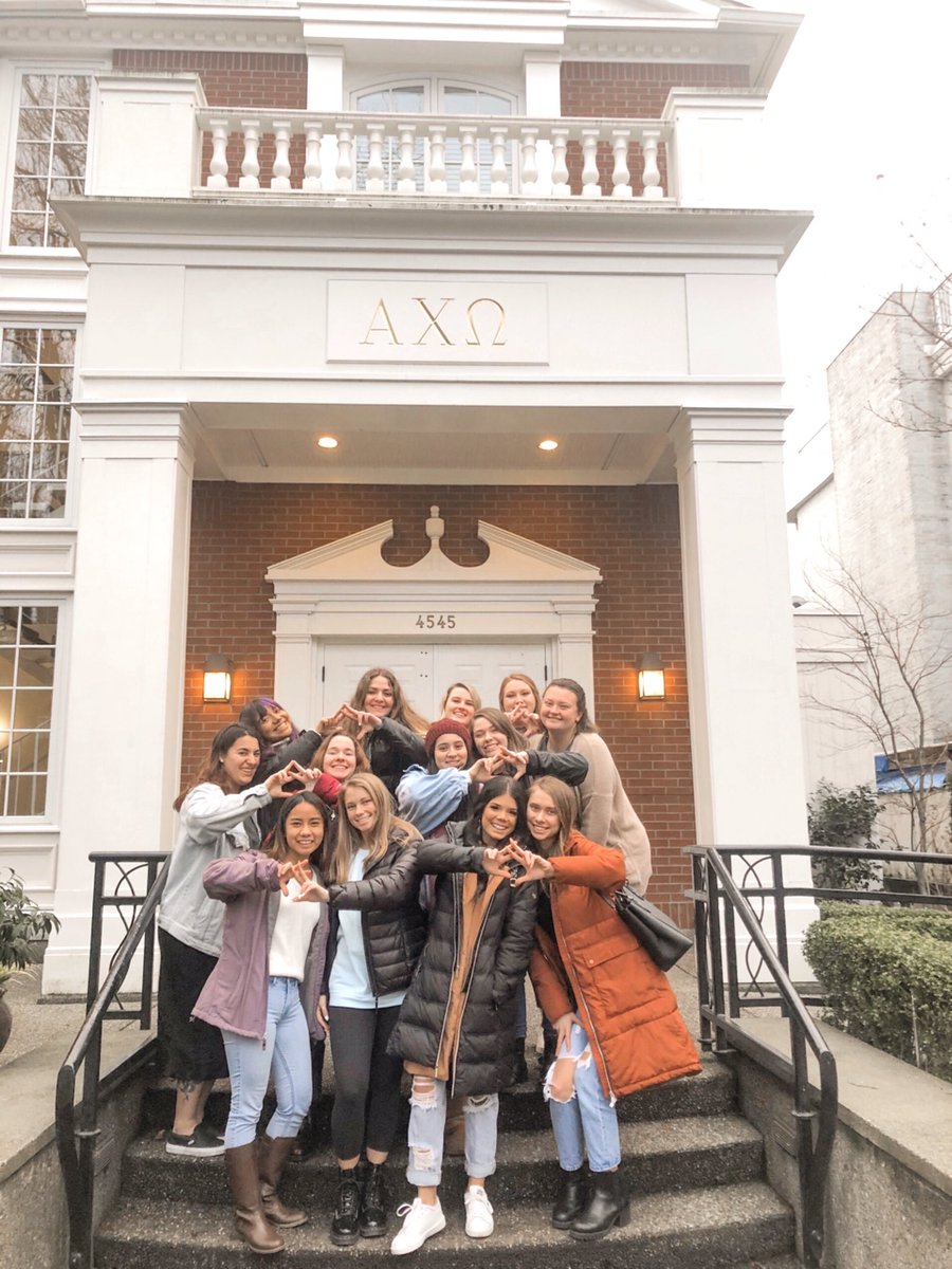 Thank you <a href="/uwalphachi/">UW Alpha Chi Omega</a> for letting us visit your beautiful house 😍💕
