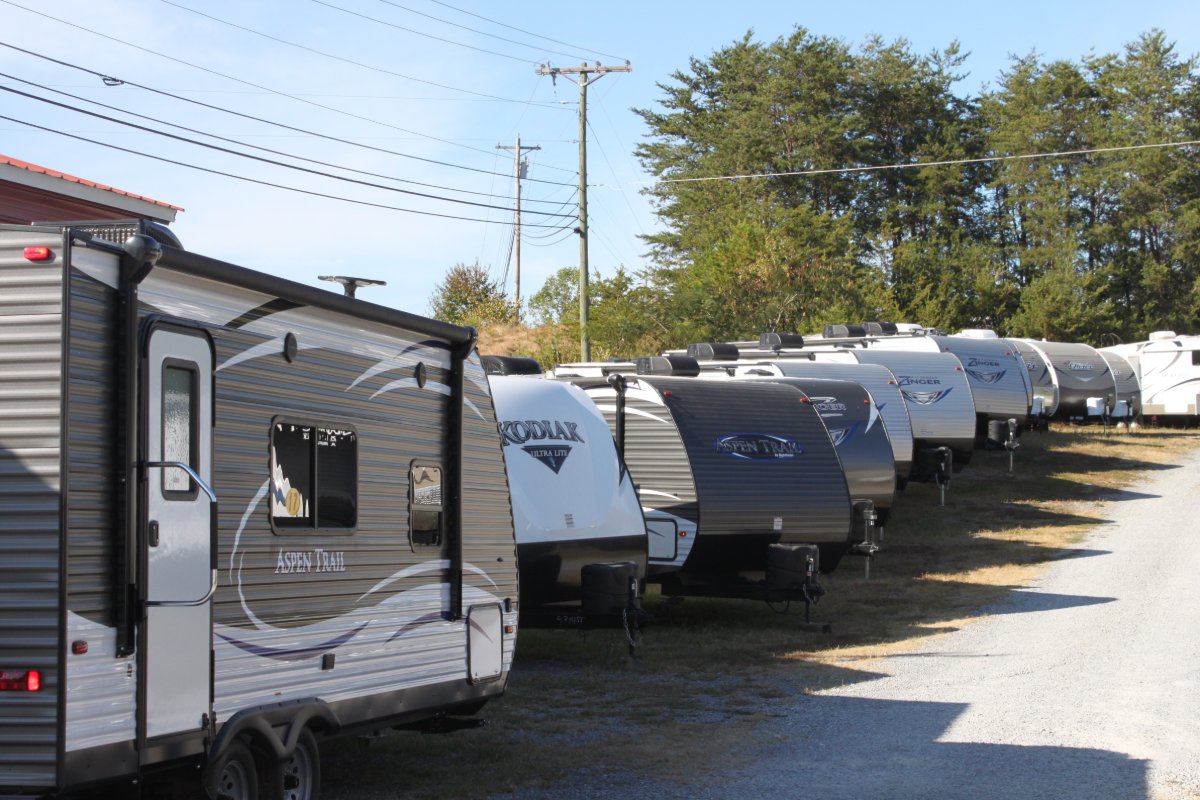 bean_rv's tweet photo. We’re on your side when it comes to picking the perfect RV. https://t.co/PhjOgz8DZQ