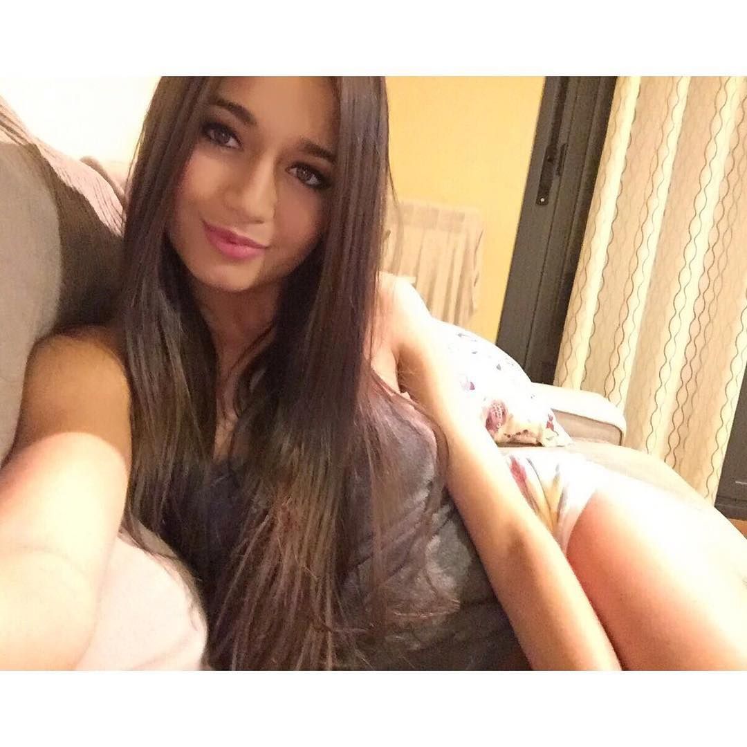 Lasbatch's tweet image. Enjoying the summer weather 💕