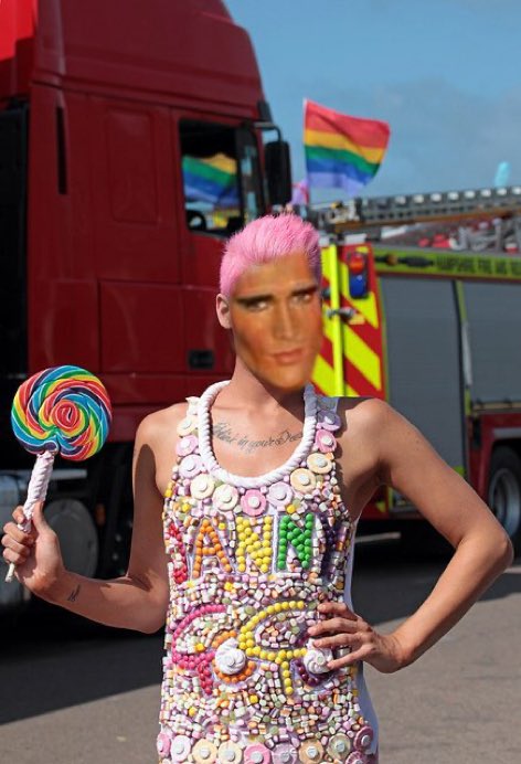 GayDayDave69's tweet photo. Sup boys!!?? #sexySaturday just out here playing hide the lollipop! Ill shove it up that butthole and put on a blindfold as i find it with my mouth! Any takers!!!????? https://t.co/cKXl6532wN