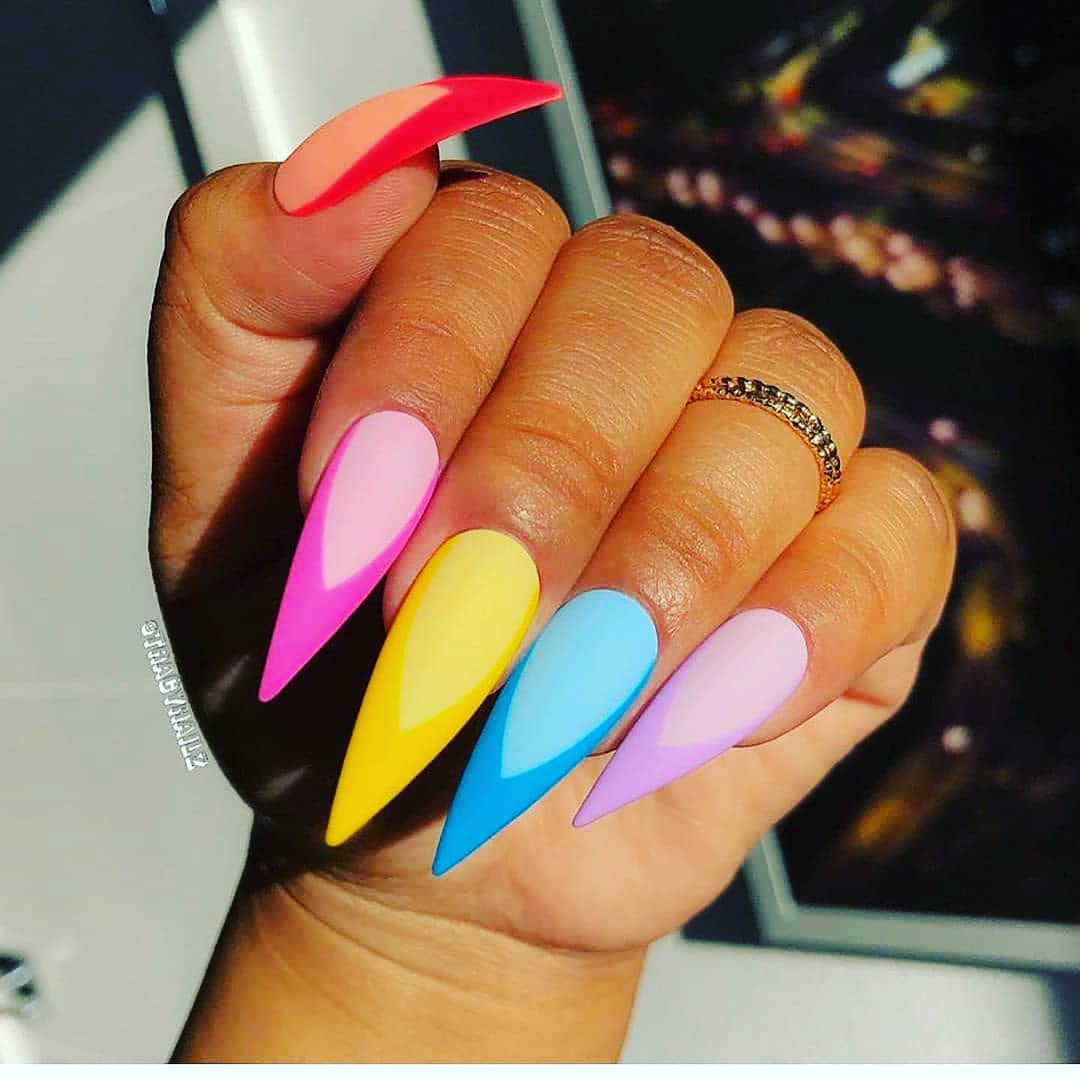 makeupstrap's tweet photo. 1-4!?💅 Which one is your favorite? 💅💕 Tag your Friends!?Comment  below👇
Follow us @dailybeautyon
.
#nailblogger #makeupnynx #nailitmag #blacknails #nailjunkie #nailfie #nailsdid #pinknails #nailsupplies #nailpolish #nailmaster #nail_me_good_ #hudabeauty #vegas_nay #makeupblog https://t.co/nvGM676Ykz