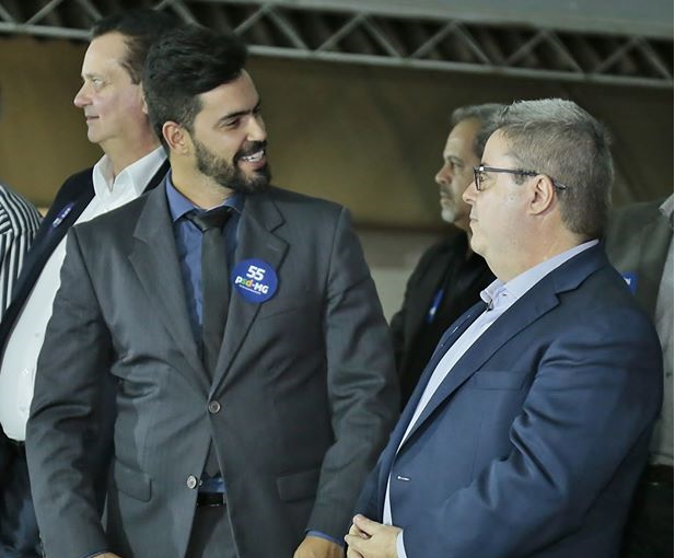 observatoriosl's tweet photo. Anastasia deixa PSDB e anuncia filiação no partido de Christiano Xavier

Leia mais no Observatório Luziense: 

https://t.co/8J59AwGPk6 https://t.co/2Zhax9DHPP