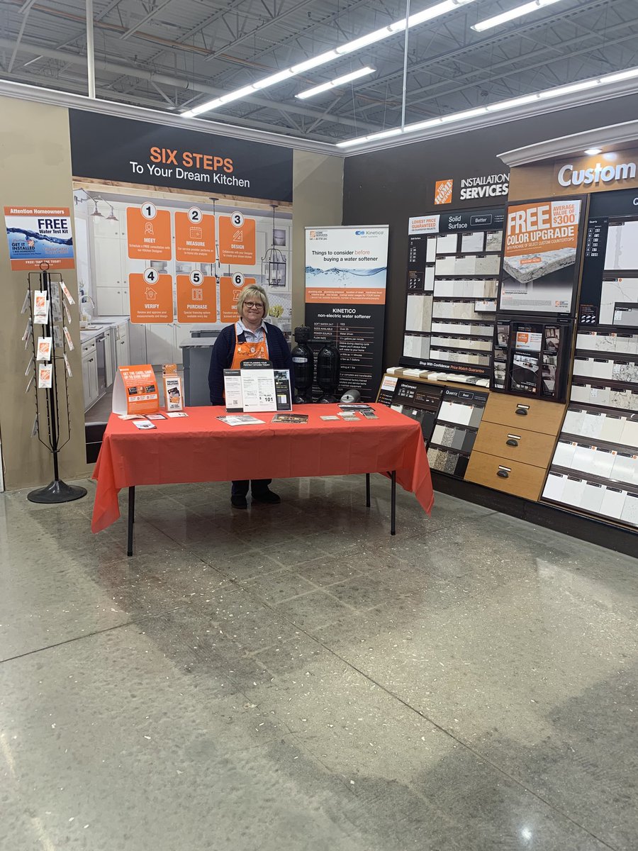 Rachellle working the counter top wall ! #WeRBelton ⁦<a href="/DebbieConley196/">Debbie Conley</a>⁩⁦<a href="/kelszerichsen/">Kelsey E</a>⁩ ⁦<a href="/ShowMeShawnD196/">Shawn Edwards</a>⁩