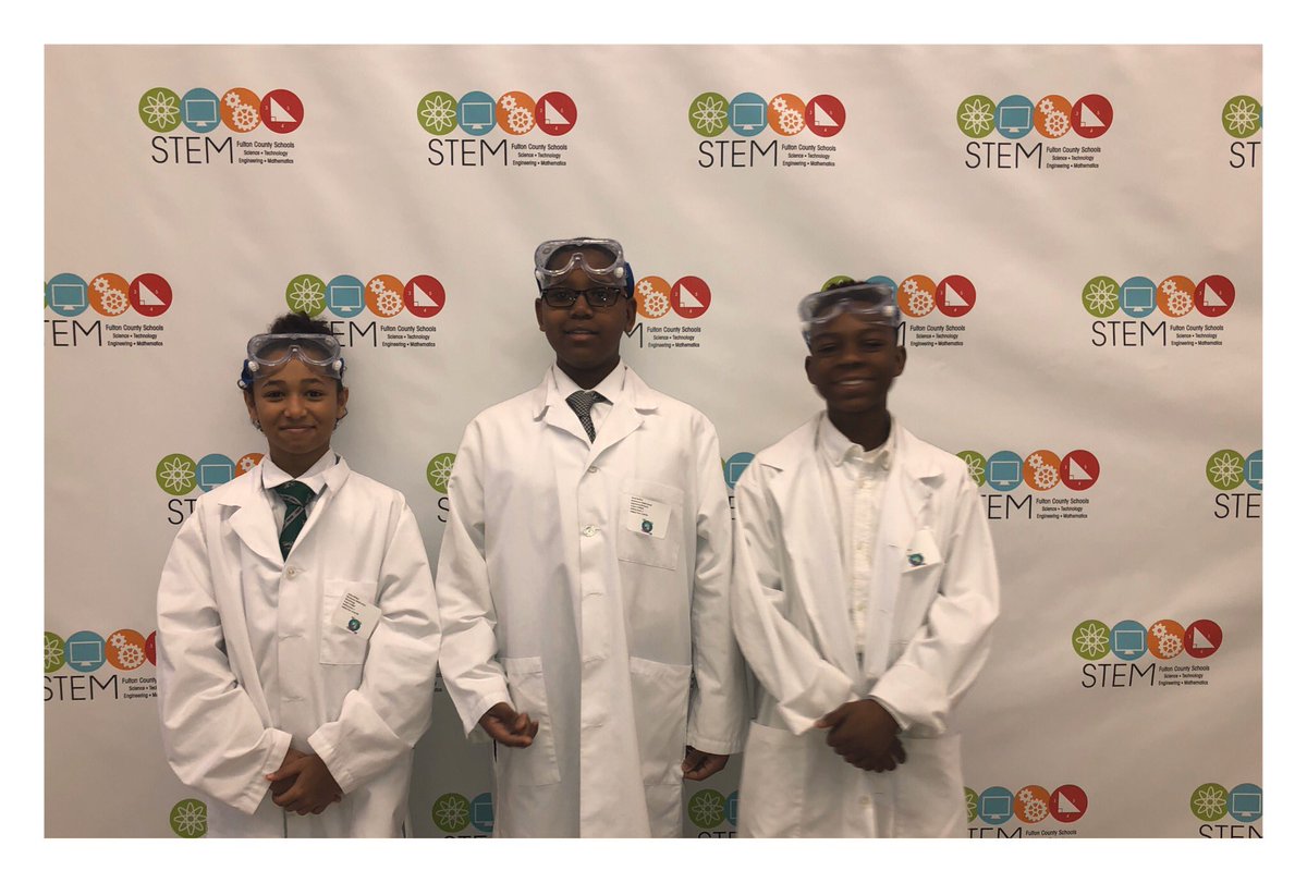 MzMitchell705's tweet photo. Presenting @RMS_Wildcats 2019/2020 school year 6th grade district science representative! @GORMSWILDCATS @FCS_STEM @FultonSTEM @RMS_CAP @creseda_hawk @JStewRMS @DMarshallRMS @RMSHouseofDaun1 @jones_mjRMS @TheKaonisT @RonaldBMaxwell https://t.co/1n2laNtghH