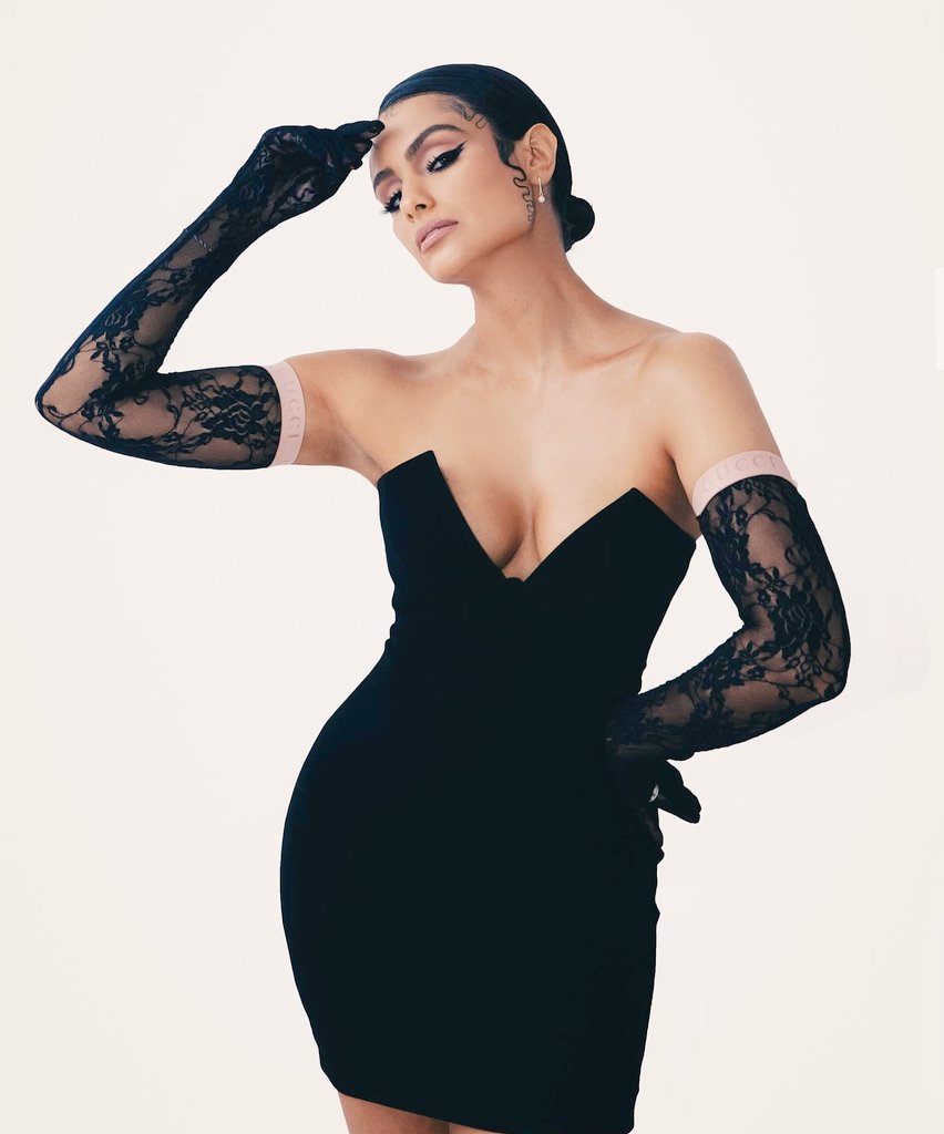 GoddessOfShade's tweet photo. The strikingly radiant Angelique and her love for this V-Day special head turner
#BabyImASavageSaturday https://t.co/run8TCRm9w