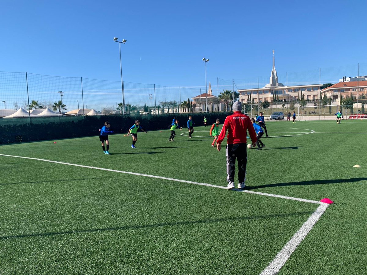 CoerverRoma's tweet photo. Oggi si è concluso il GROUP PLAY @ Accademia Calcio Roma. Ringraziamo la Società, tecnici e ragazzi che hanno partecipato! 
#coervercoachingroma #coervercoaching #coerver #groupplay #accademiacalcioroma https://t.co/tQ1Eb2NmS5
