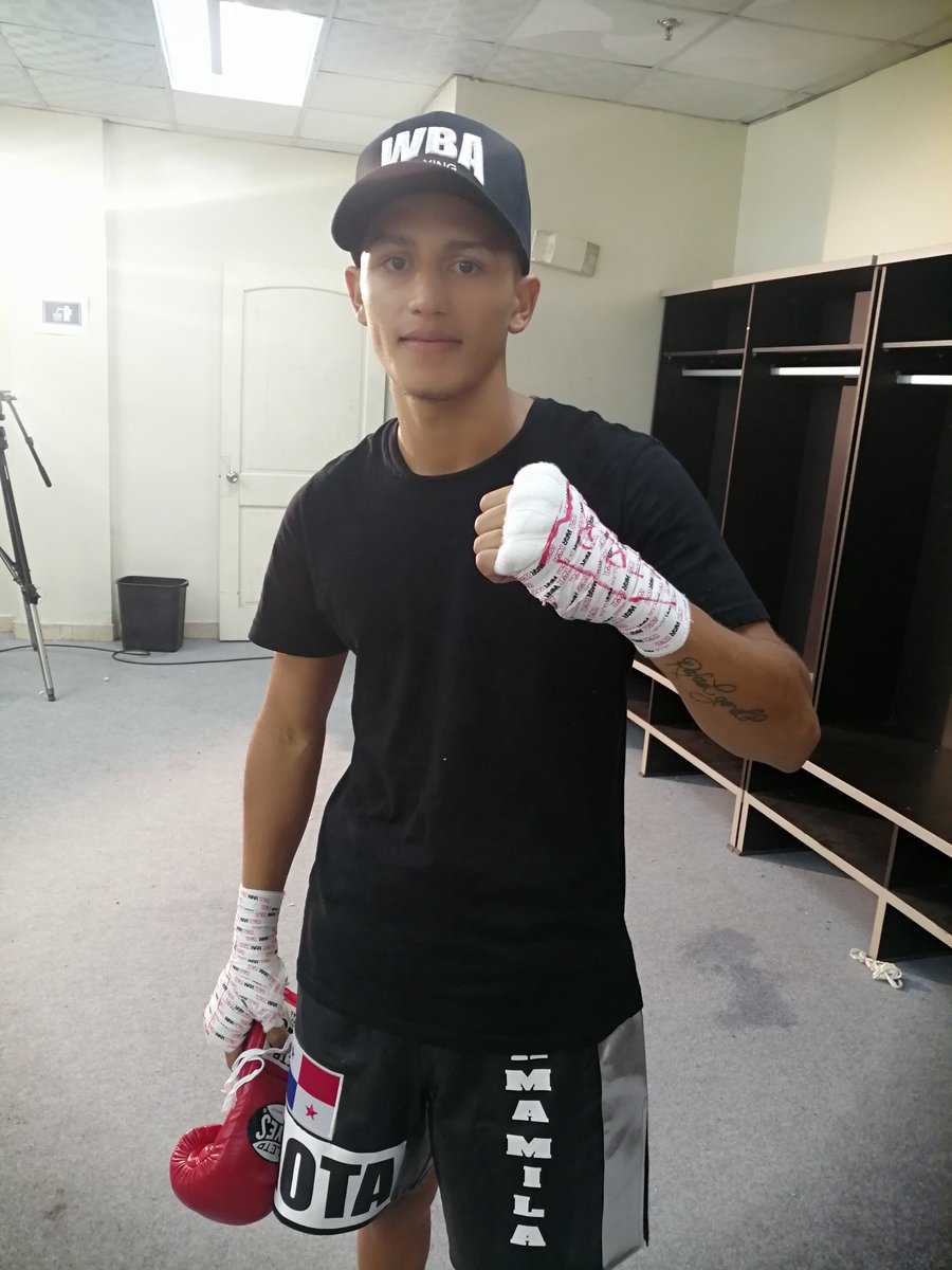 Gracias a Dios logré otra victoria y sumamos el primer título regional de nuestra carrera. Gracias a los que fueron a apoyarme y a los que lo hicieron desde sus hogares! A mi promotor por darme la oportunidad de pelear en un evento de esta magnitud, a mi cuadra y mi familia