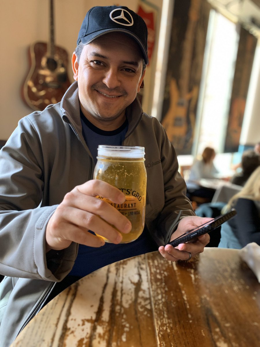 3DesignersCAD's tweet photo. When in Nashville...Nothing like waking up late (after a looong day in airports yesterday) and starting the day with a local beer. A sacrifice made thanks to @Edsonius #beerme #3DXW20 #solidworks #3designersCADStudio https://t.co/NzPNXfizxO