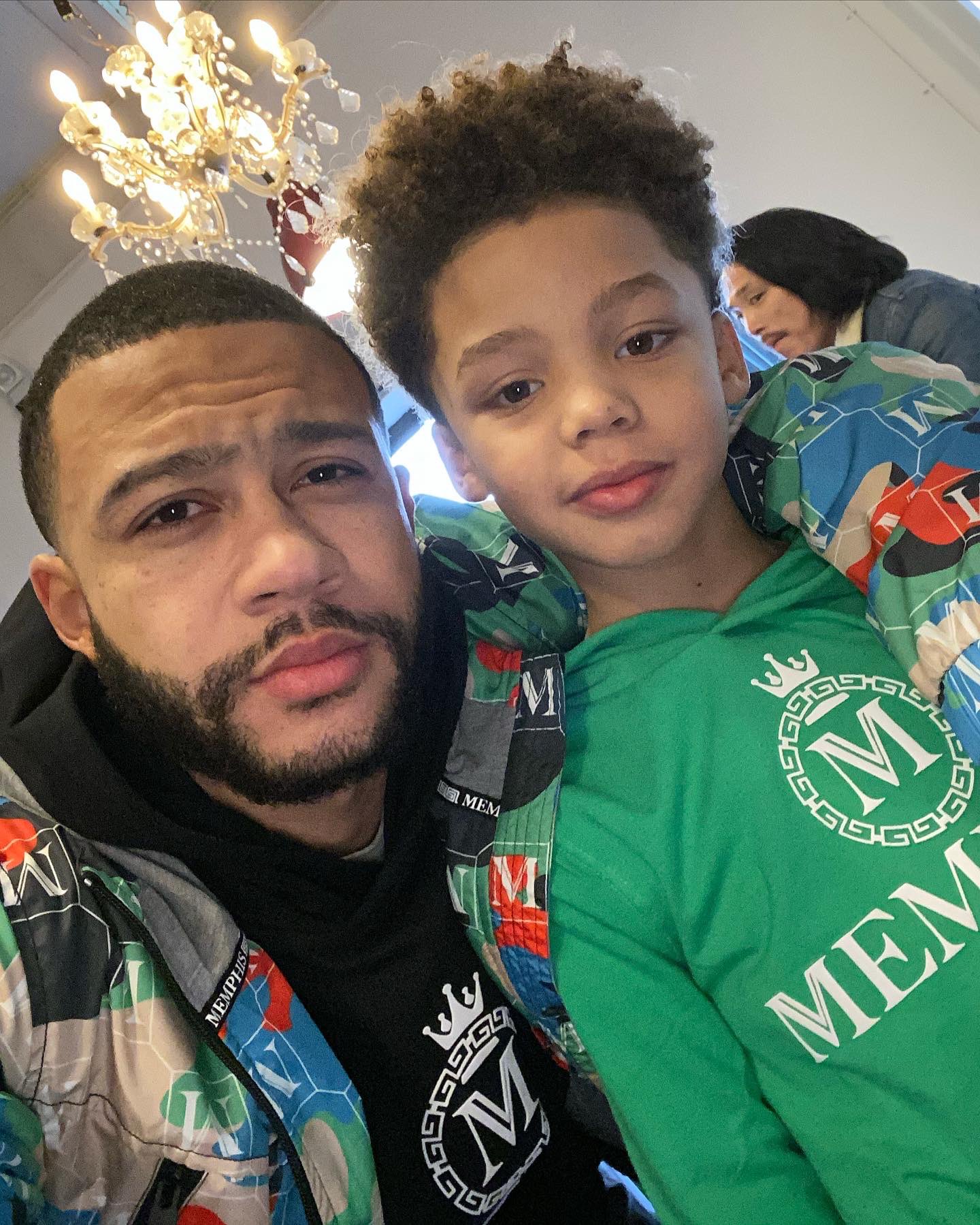 Memphis Depay on X: Met this YoungKing for the first time today and he  reminded me a little bit of me when I was young. Keep being great and  remember what I
