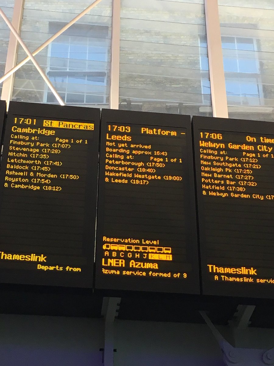 Jan_Lentzos's tweet photo. Before I went to the lounge to wait, I took some photos on the King’s Cross station concourse
#KingsCross #London #Architecture #KingsX #WaitingForMyTrain #ReturningToTheNorth #EastCoast #Mainline #Azuma #Trains #LondonToLeeds #Travel #BackToYorkshire #EastCoastMainLine @LNER https://t.co/pogjIYqusW