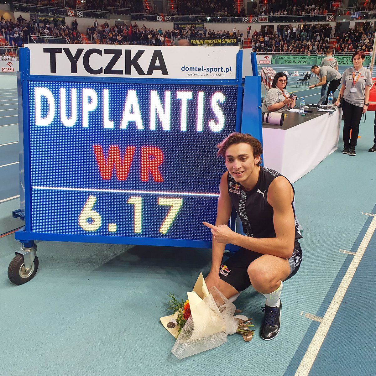 ORLEN Copernicus Cup (@copernicuscup) on Twitter photo He did it!!! <a href="/mondohoss600/">Mondo Duplantis</a> with new world record!!! <a href="/WorldAthletics/">World Athletics</a> @PKN_ORLEN #copernicuscup He did it!!! <a href="/mondohoss600/">Mondo Duplantis</a> with new world record!!! <a href="/WorldAthletics/">World Athletics</a> @PKN_ORLEN #copernicuscup