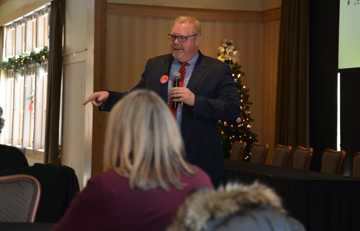 AHSchools's tweet photo. Superintendent's column: Supporting our students, for 2020 and beyond. As the calendar turns to a new year and decade, it's a time for an optimistic view of our future. Read the full column: https://t.co/YM191Zoyvi | #AHSchools https://t.co/QwaBVo3utW