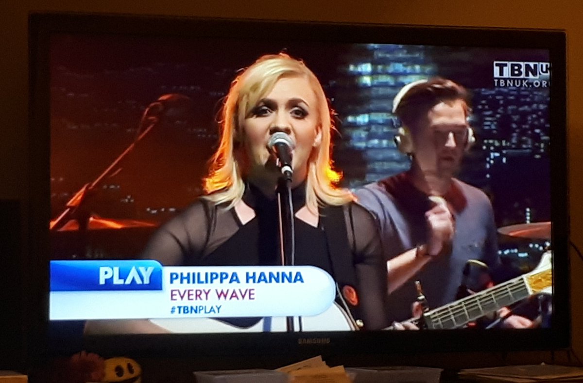 mrsannarichards's tweet photo. #TBNPlay keeping me working into the early hours with 2 of the best.. #EveryWave @Philippahanna #ThisIsYourTime @michaelwsmith Thanks @TBNUKtv! https://t.co/4W584NwFE1