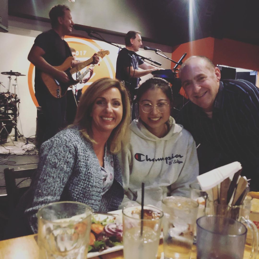 fasttimessd's tweet image. Saturday nights should be filled with live music, drinks and people you love. 🍻💕 

#youstaythirstysd #exploresandiego #discoversandiego