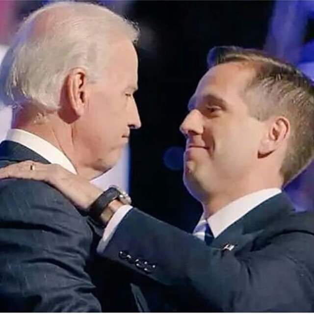 olivier_patti's tweet photo. Joe Biden has ENDURED it all..!!...He has the biggest HEART of any Man Ever..
Joe Biden knows and cares
#JoeHasHeart...
I DON'T know of how many could walk in his shoes...
And still be so kind.🙏💙 https://t.co/ohNUdDlfTe