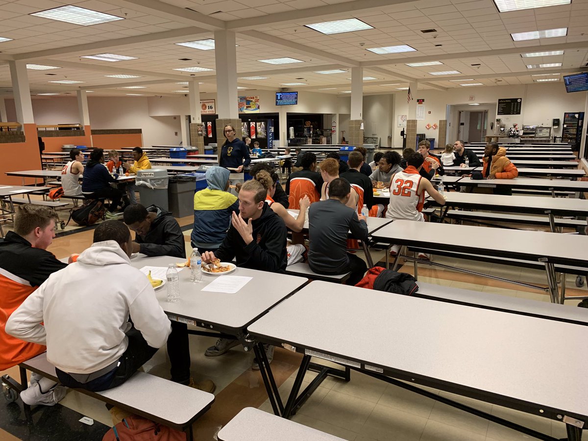 bballwoods23's tweet image. Saints grab win number #19 over @Foremanbball. But more important then the game was the players hanging out after the game for meal. Definitely one of my highlights while at EAST!! #itsmorethanagame #ballislife