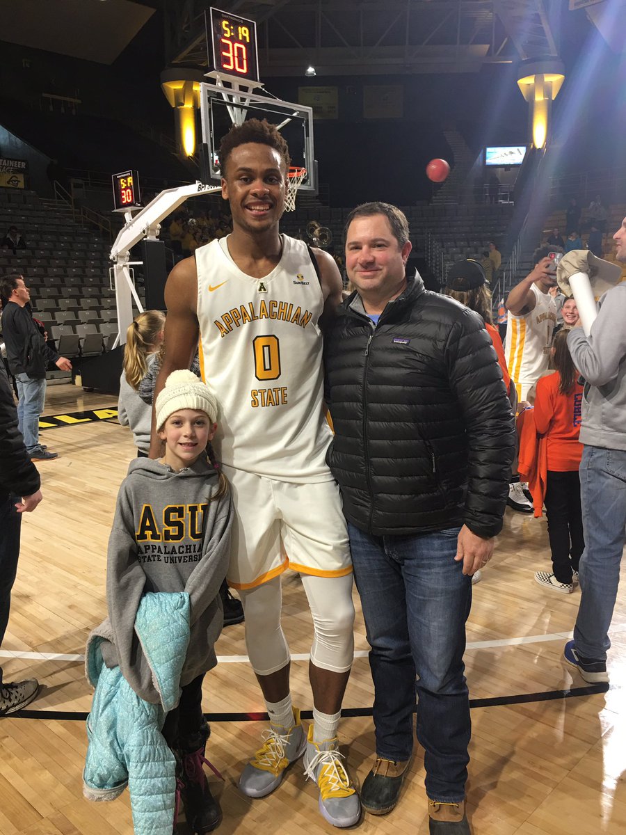 CoachMac2382's tweet photo. So glad Pate & I got to see @isaacjohnson_0 play finally. What a gritty win, down to the last possession. Isaac with the go ahead bucket. 100+ kids waiting to get an autograph and pic after. So proud of him. Love this dude! #hesawinner #goappst #pdshoops @AppStateMBB https://t.co/CqAfAcA4Iu