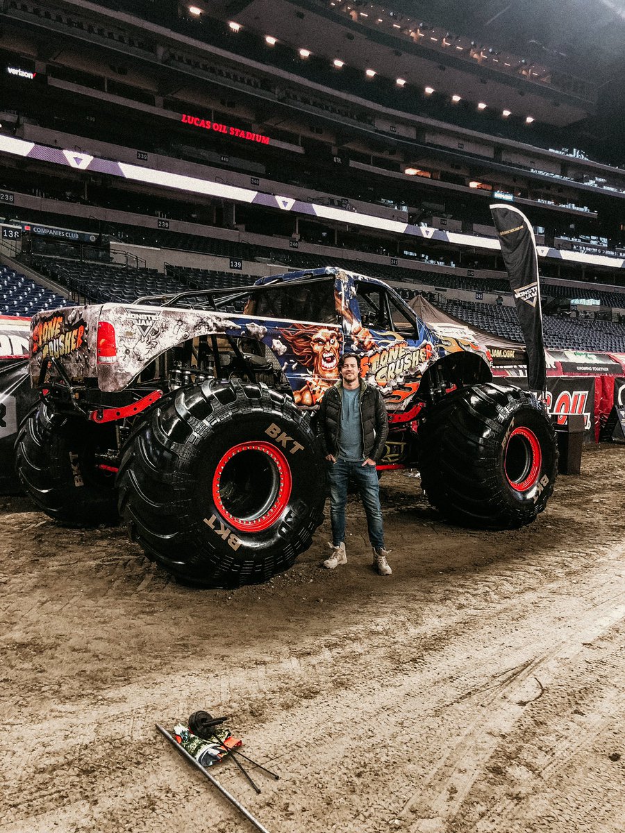 ClaytonAnderson's tweet photo. Monster trucks are awesome. Being from the #LimestoneCapitoloftheWorld, reckon I should be a #StoneCrusher fan. #monsterjam #monsterjam2020 @MonsterJam https://t.co/leHqDcSRVC