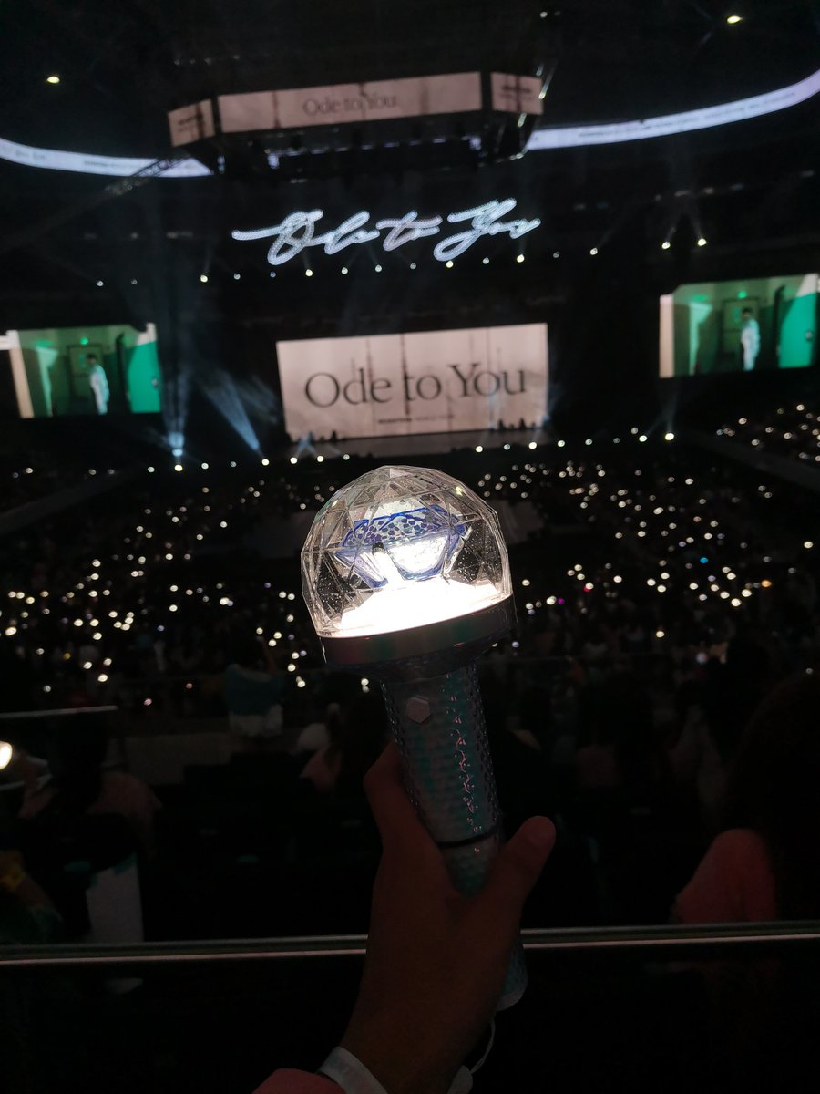 caratbang's tweet photo. Second time that I saw my boys perform and my heart feels full again. Tho I'm so stress about not having a ticket till dday but Lord is really on his move to help me see my happiness and my healing.

Thank you @pledis_17  for a night to remember. Till next time, We'll be waiting. https://t.co/a3fCX4Y6DJ