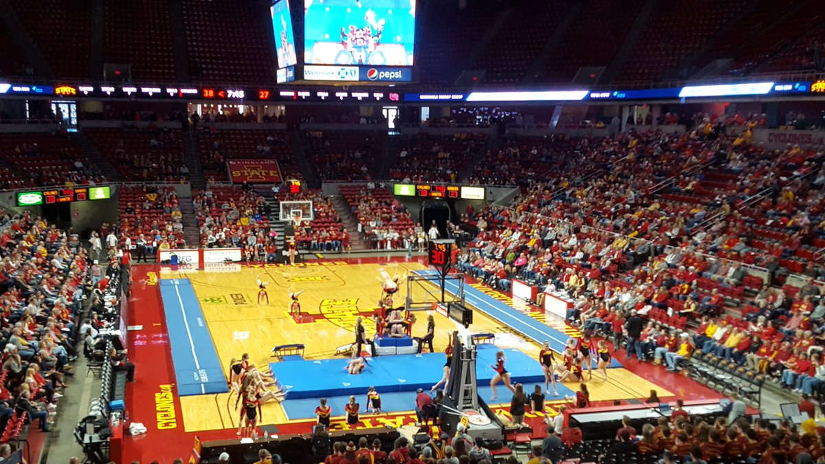 RichStoffers1's tweet photo. FM ACROTEAM... a constant @ Hilton Coliseum 4 decades @CycloneATH !! #Cycos #CyclonesLead https://t.co/CS4cvRQO65