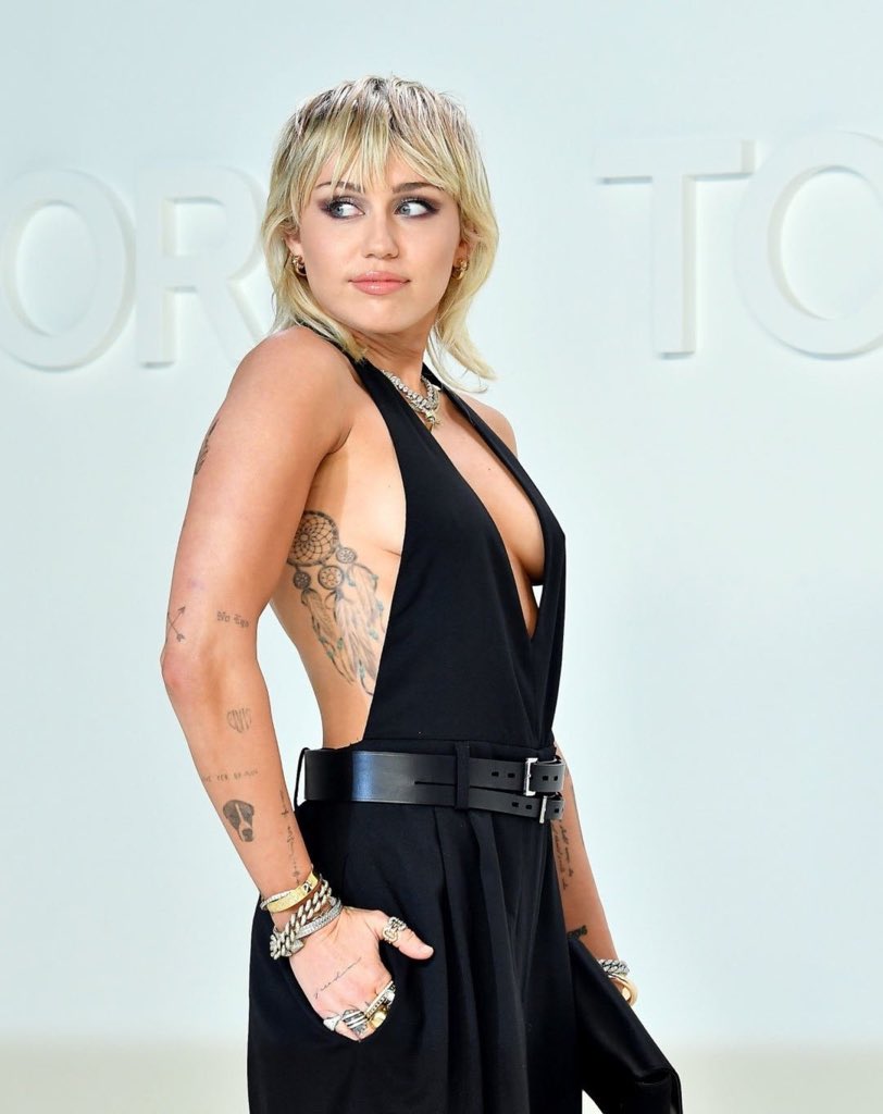 SmilerThing's tweet image. .@mileycyrus at the @TOMFORD event 🤯