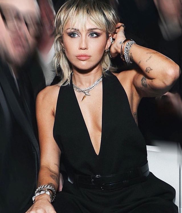 SmilerThing's tweet image. .@mileycyrus at the @TOMFORD event 🤯