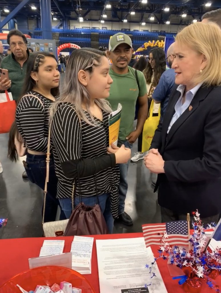 RepSylviaGarcia's tweet photo. Pleasure to join @Hispanic_Forum for their 34th Annual Career & Education Day.
Great event for students to meet with career professionals, learn about college admission, financial aid, and more! #CEDHou https://t.co/OahyCvvwoy
