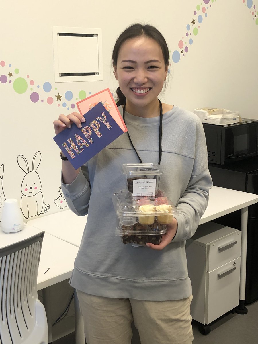 Dr_BCallaghan's tweet photo. Happy birthday @AileenGozali !!! And thank you for doing a lab session on your birthday! You are so dedicated!!! 💯🎉 @BABLab_UCLA https://t.co/WqAvLWK4KR