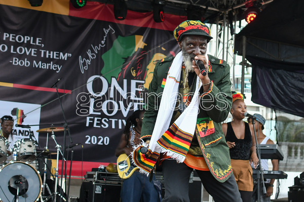 Trevor Hall, aka Ras Jabulani at the Bob Marley One Love Festival Durban 2020 hosted by the #Rastafarians, The #Cannabis Industry and #Durban Tourism.
#BobMarley
#BMreggae 
#livereggaemusic
#reggae 
#CannaCulture
#dsphotosa
More pics here: bit.ly/2tKmNJc