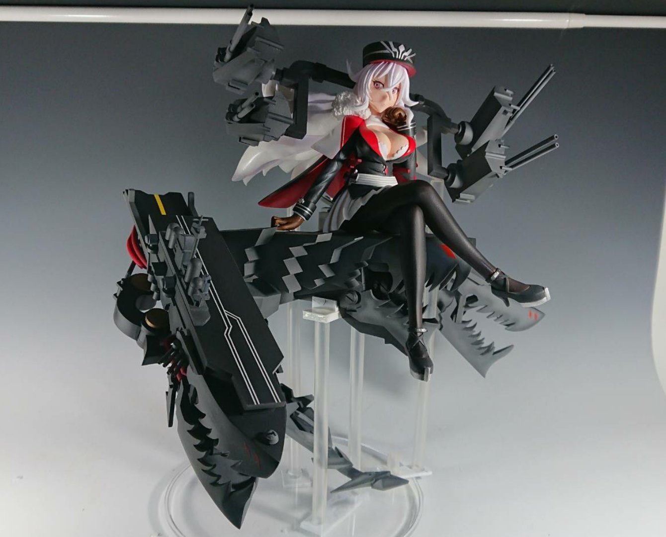 フィギュア アズールレーン KMS グラーフツェッペリン フィギュア アズールレーン KMS グラーフツェッペリン グラーフ