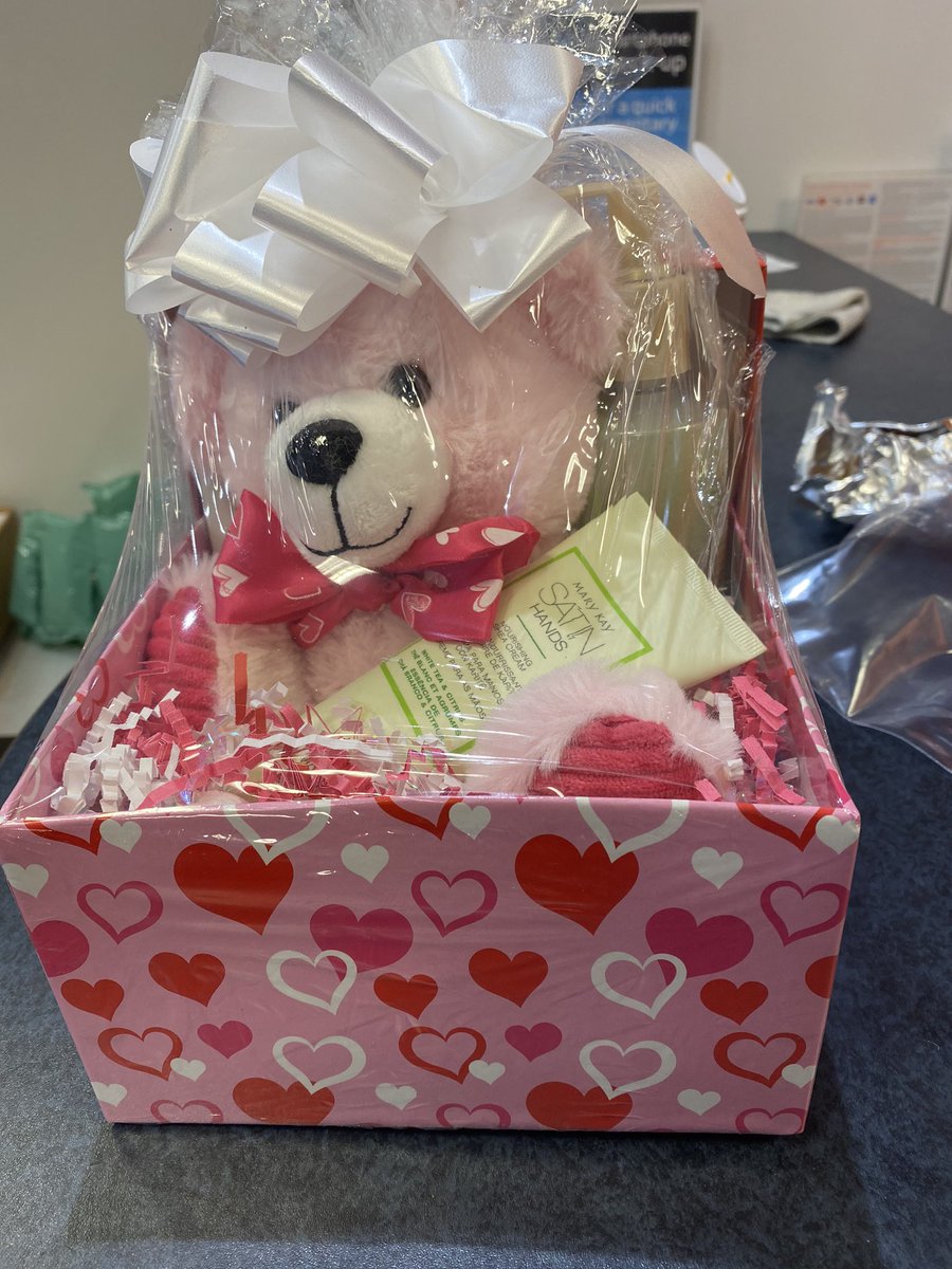 Vendor day at the Rock!! <a href="/JakeAraghi/">Jake Araghi</a> <a href="/elthonmunoz/">Elthon Munoz</a> <a href="/Kevin14188111/">KevinJones_910</a> <a href="/AllyG52/">Allyson Gilberto</a> <a href="/MIvey25861376/">Marynell Ivey</a>