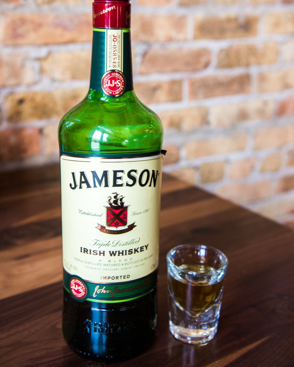 mickeyfinns's tweet photo. Come let the fun whiskey you away. https://t.co/APqKt1434Q