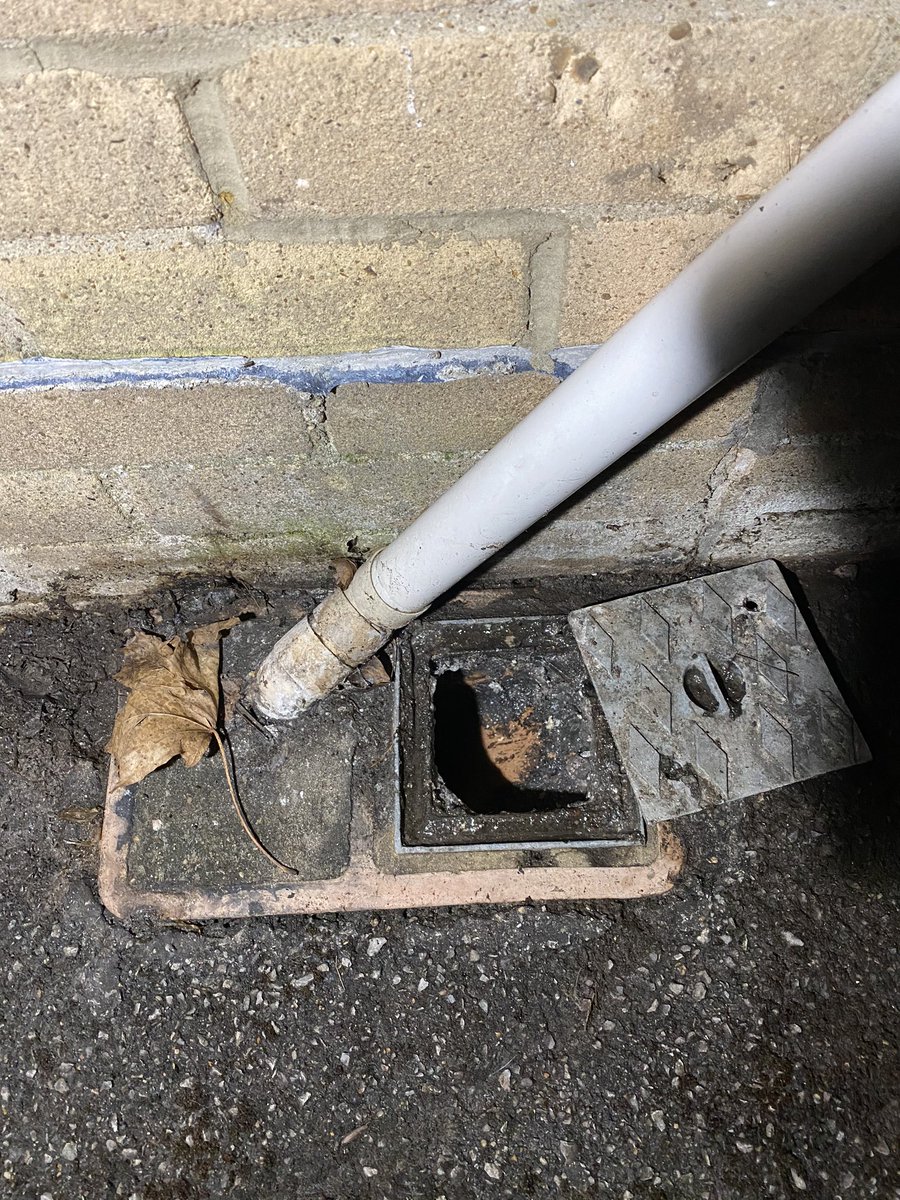 MTDrains's tweet photo. Emergency Saturday evening call out to a property with a blocked gully, which turned out to be a blocked main drain.
Blockage cleared using high pressure water jetting. Happy days 👍🏼😀
#emergency #maindrain #blockage #sewage #manhole #sweetcorn #hpwj #maidstone #mtdrains https://t.co/9TNANJ9gLn
