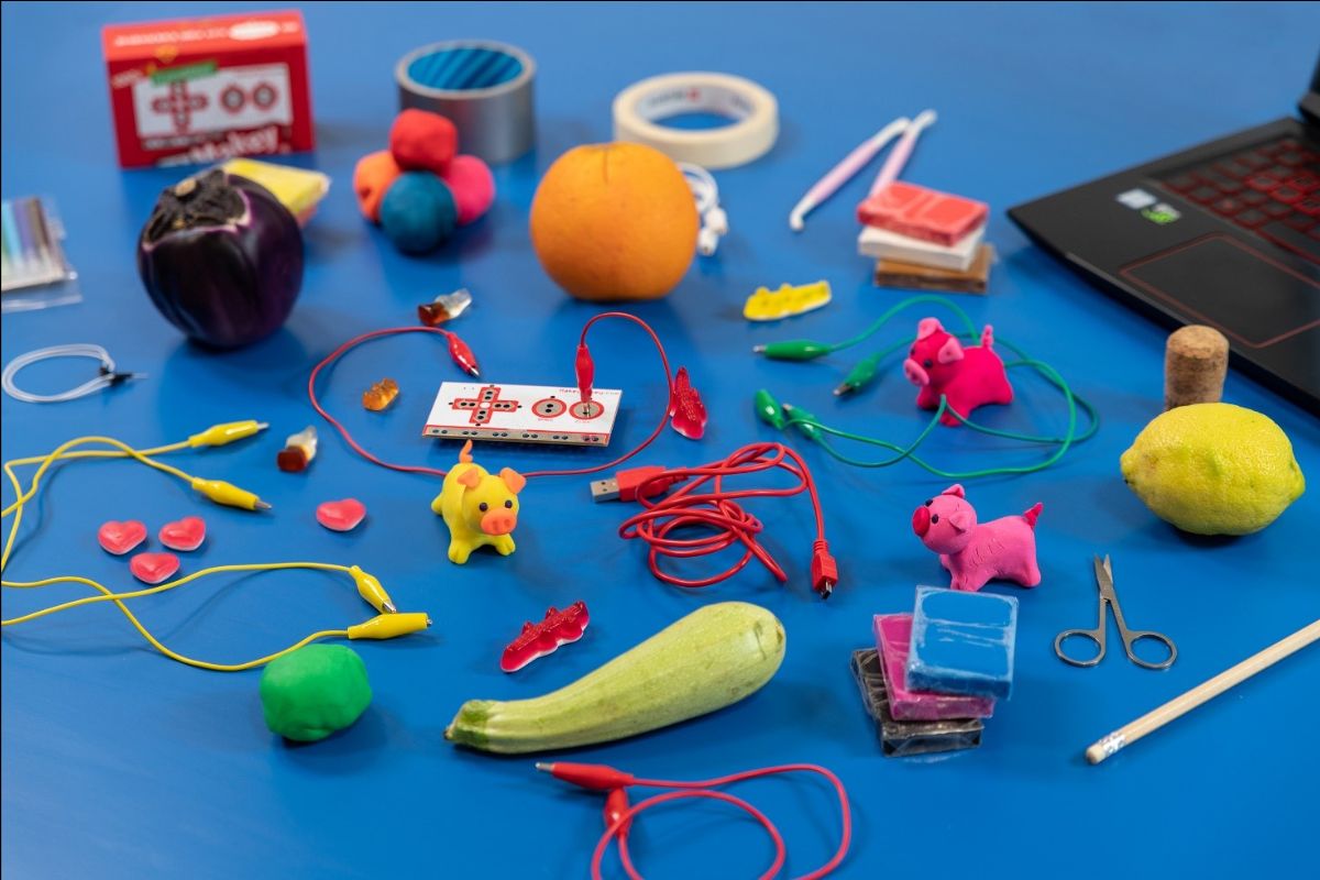 CoderDojoEtneo's tweet image. Educazione al Digitale
- Aperte le Iscrizioni per CoderDojo Etneo del 15 Febbraio 2020
- Open Data Day e #opendatasicilia
- Safer Internet Day
#coderdojo #DojoDate #DojoPics #digitaleducation #repubblicadigitale
mailchi.mp/78346f6d28d8/e…