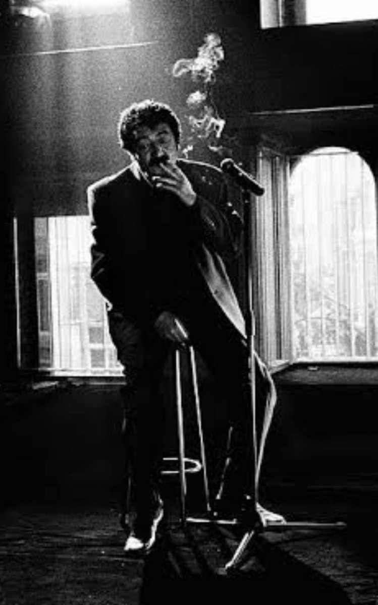 Çaresiz gizledim, duygularımı...