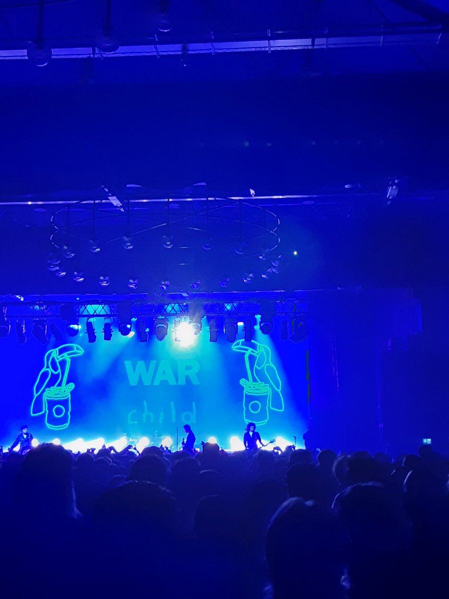 Catfish and the bottlemen vs Sanremo 2020