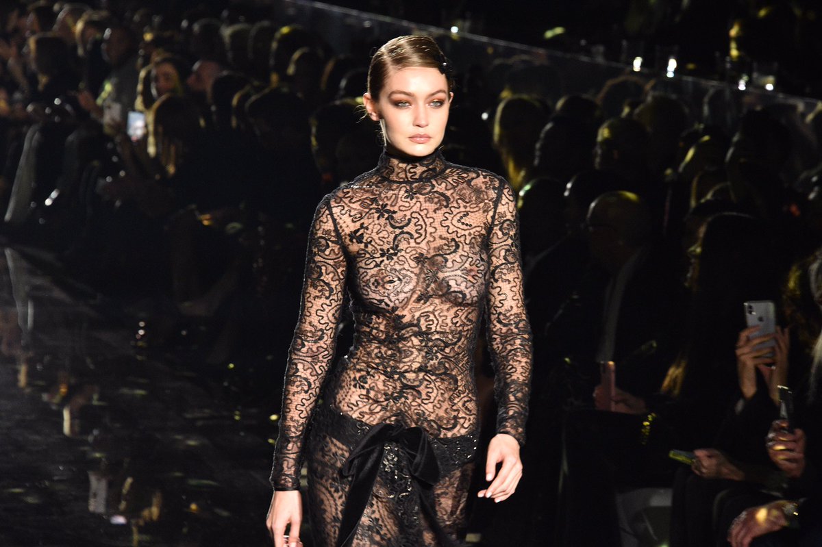 PatrickMcMullan's tweet image. Tom Ford AW/20 Fashion Show @TOMFORD @SpringStudios #tomford #springstudios #FashionWeek