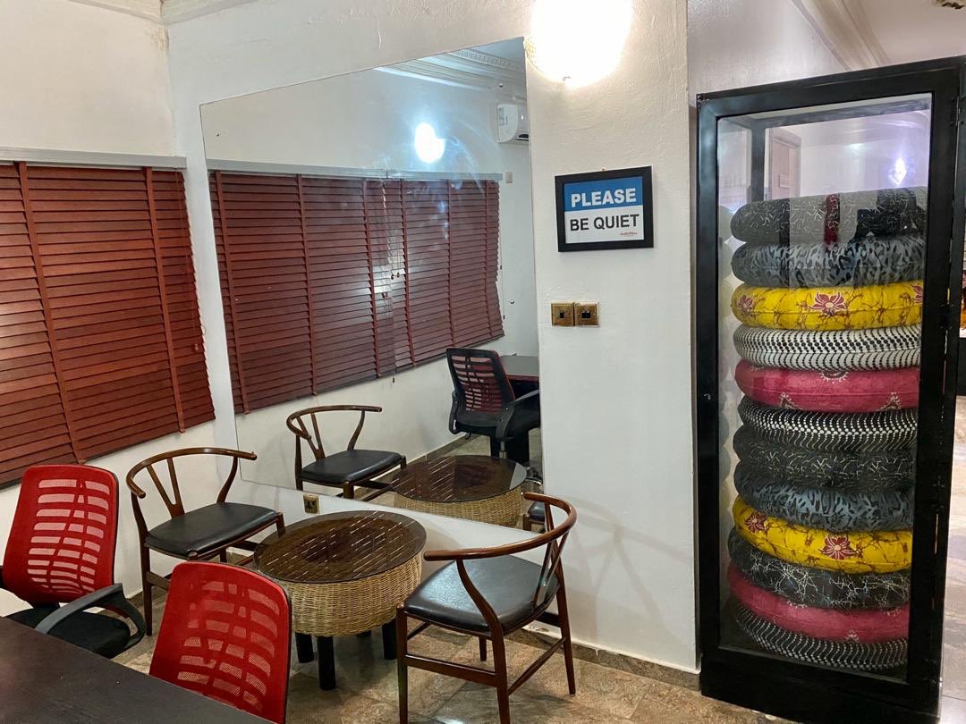 shenkesbee's tweet image. Are you looking for a co-work space or a personal reading space in Lekki, Yaba or Ajah?

Please check this out👇 

#Coworkspaces #Readingrooms #Trainingrooms #Maryam #Tunde #DrToolz #Ronaldo