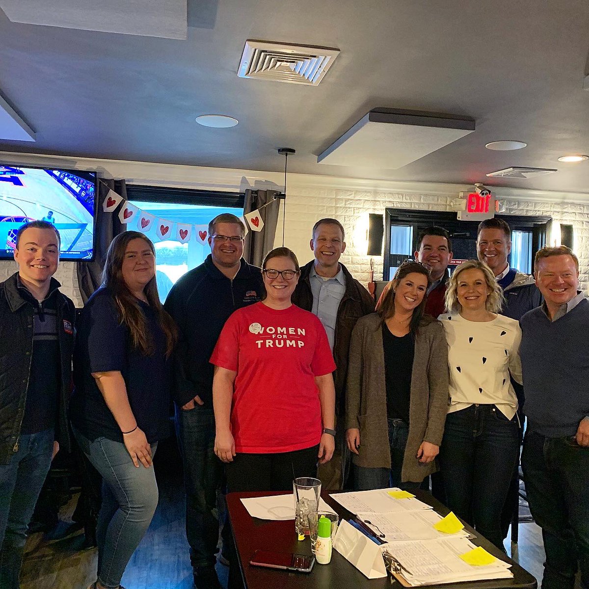 cumberlandpayrs's tweet photo. Thanks to everyone who came out to Flinchy’s and helped us gather over 400 petition signatures today!! We had a great turnout, and we loved having Congressman Scott Perry, Senator Mike Regan, and State Rep Sheryl Delozier join us. #LeadRight #payr #ccyr @ProtectingPA @RepDelozier https://t.co/rGGNJgMaWW