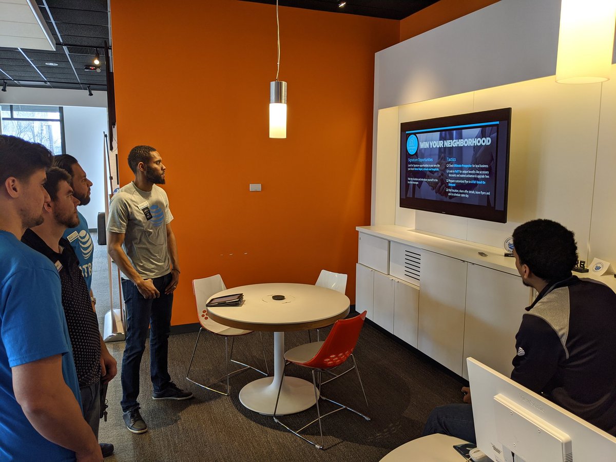 2020 Elite Workshop in fulleffect this morning at Glenview. #weareglm #theview312 <a href="/GreaterLakesMkt/">Greater Lakes Market 🌊</a> <a href="/BrianT2122/">Brian Thompson</a> <a href="/b_rothblott/">Bill Rothblott</a>