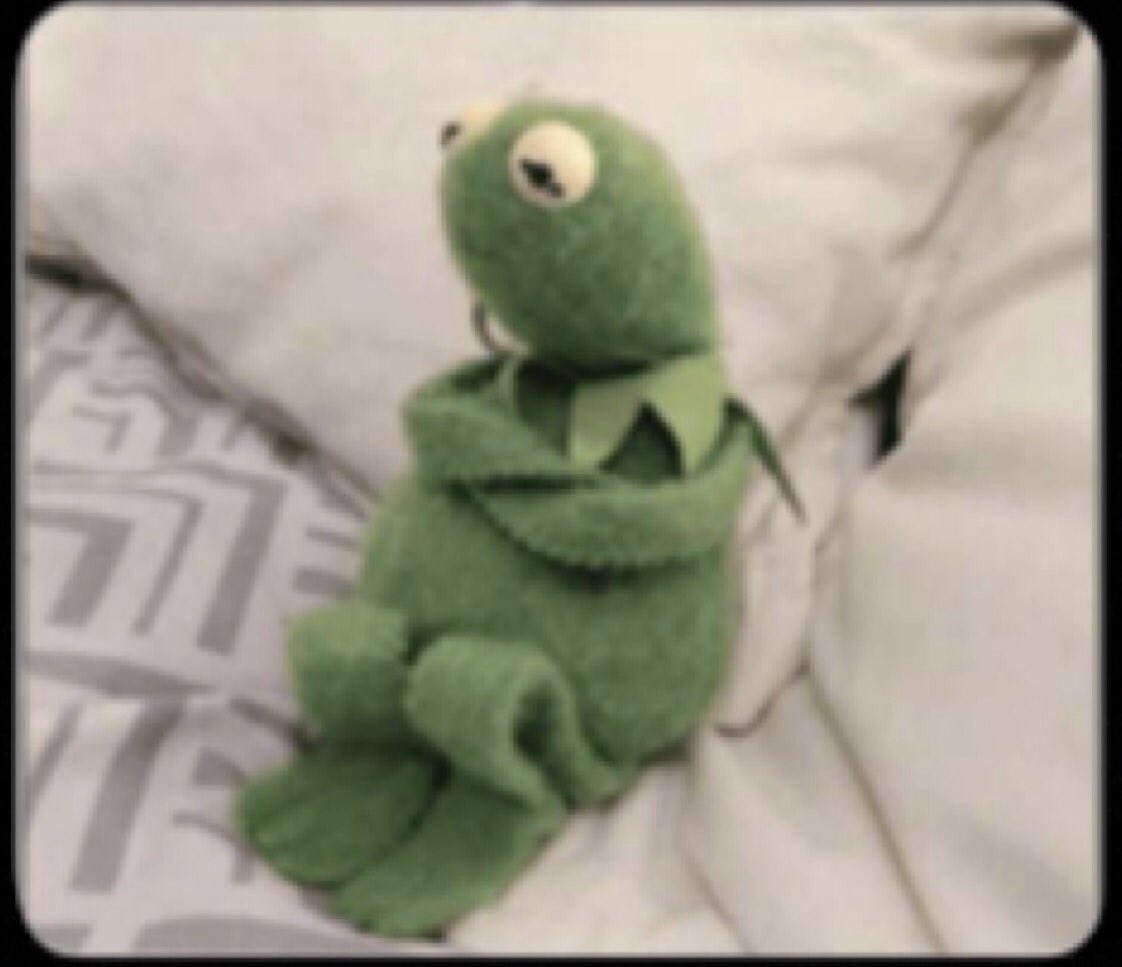 #تقديم_الاختبارات_قبل_رمضان وضعي وانا جالس افكر ب الشخل و الضغط الي بيجي من الدكاتره