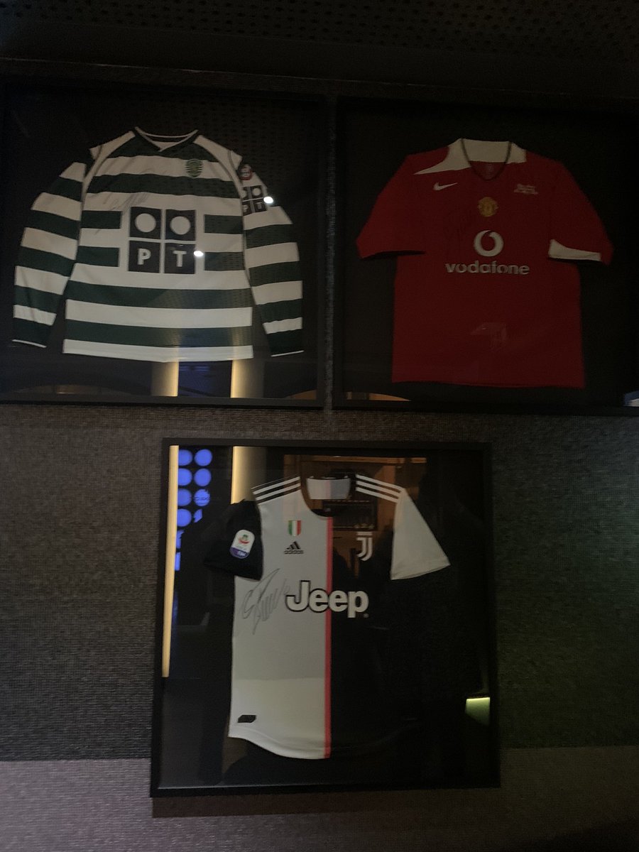 kurtedginton's tweet photo. The only thing that could make it better is the man himself! @Cristiano @PestanaCR7 @Hayleyedg https://t.co/ZN9puvdOeo