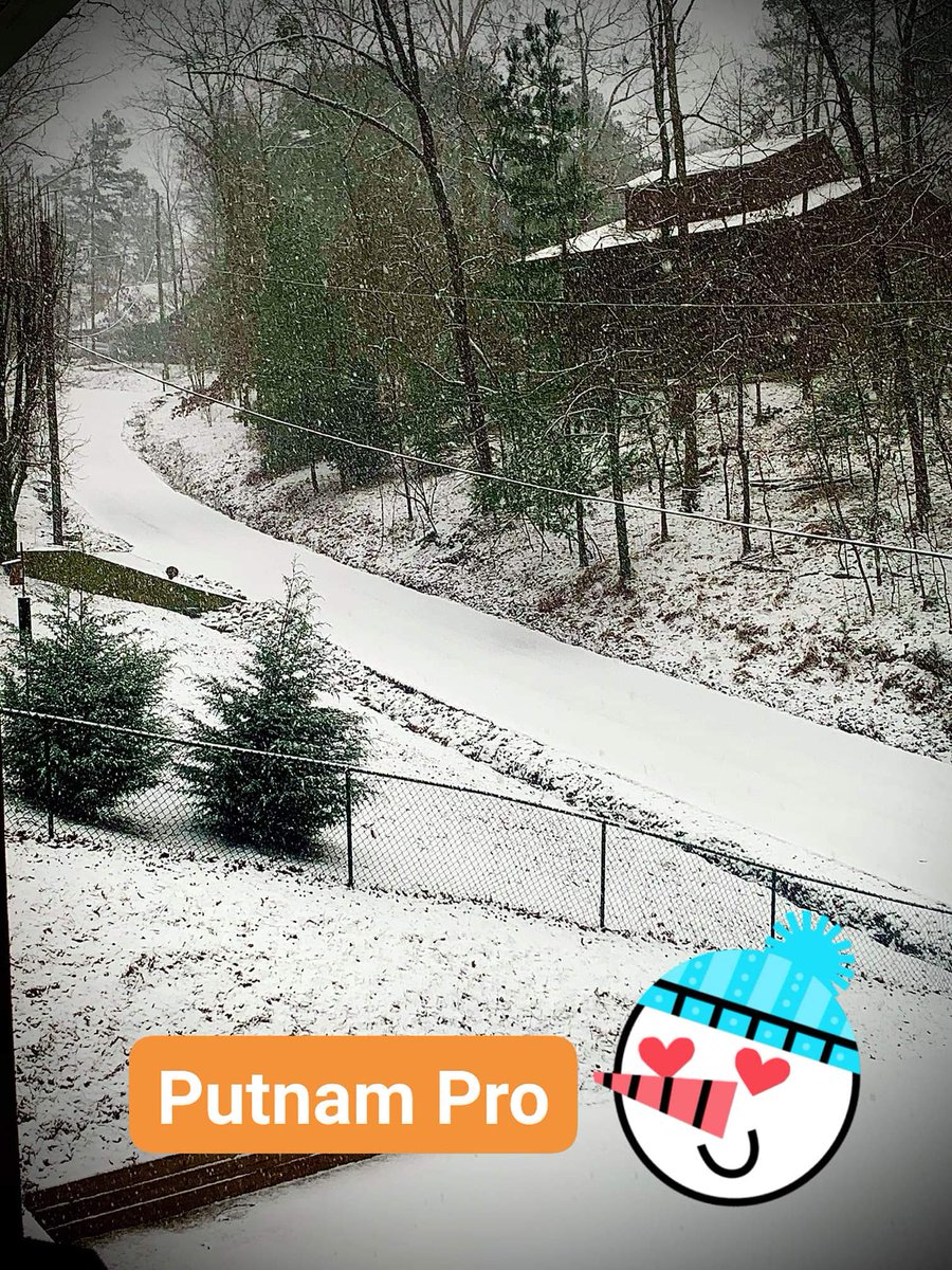 PutnamPro's tweet image. No painting today ❄️☃️❄️

☎️ Call to make your #PutnamPro appointment  (706) 669-3479 
#steamclean #guttercleaning #gutters #homepainting #homestaining #housepainting #pressurewash #powerwash #guttersclean #painting #staining #drivewayclean #hydroblasting #mediablasting