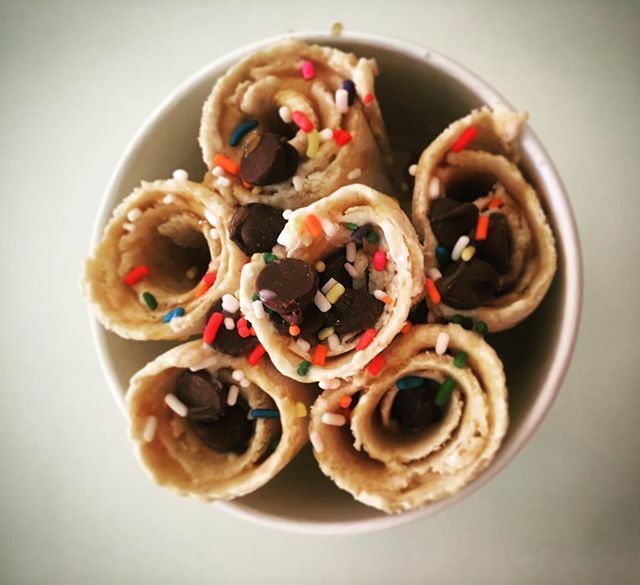 rocknicehouse's tweet photo. We are located at 1301 W Glade Rd. Euless, TX. (NEXT TO PANDA EXPRESS). OPEN FROM 12pm-10pm #euless #eulesstx #icecreamrolls #iloveicecream
#dallasicecream https://t.co/LaGToGkZFV https://t.co/nihaPAOm6S