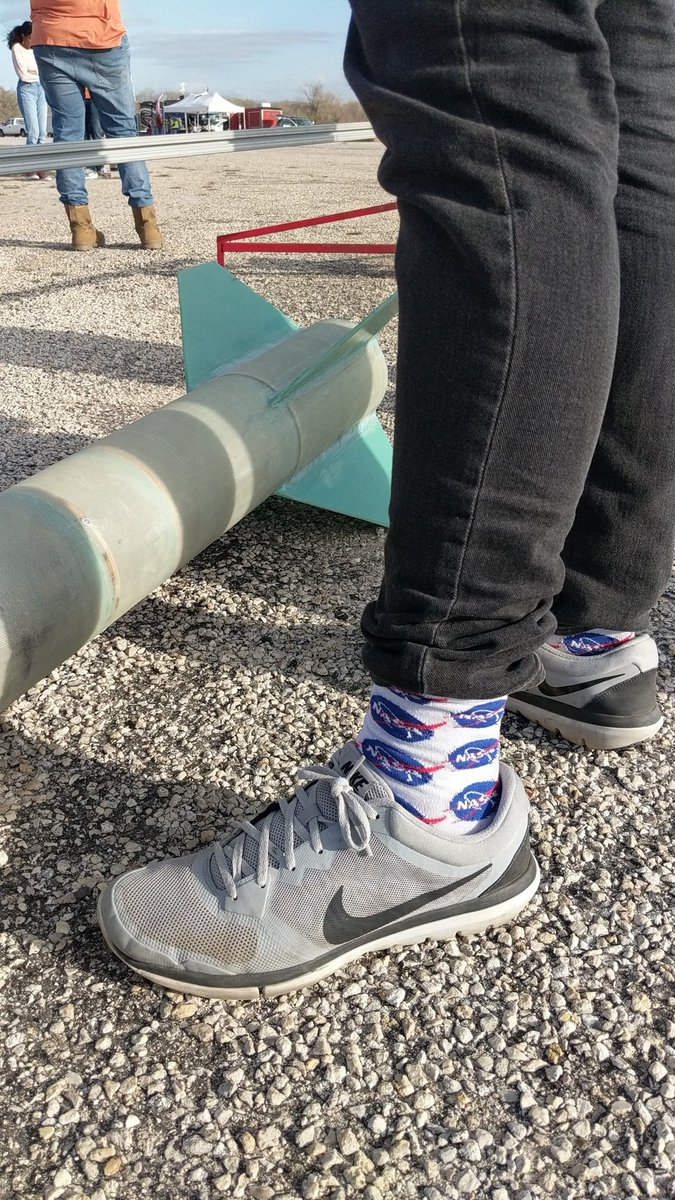UTexasUSLI's tweet photo. Taylor has his launch socks on let's go 🚀 #fullscalelaunch #NASAStudentLaunch #NASAUSLI https://t.co/QQ8NgX8mYm