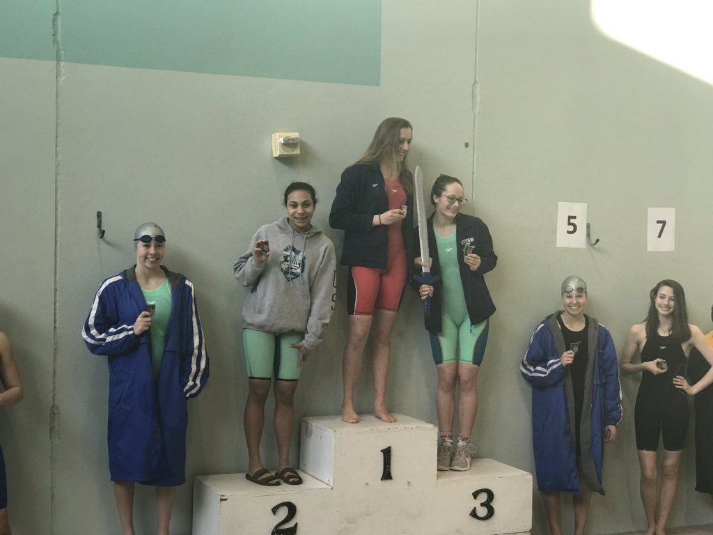 BSSswimanddive's tweet photo. Congrats @regi_hecker and @KennedyHecker for 4th, 5th in the 100 free. Also @Whitney48742819 and Amy P for 10th and 13th https://t.co/gar3lKWdLN