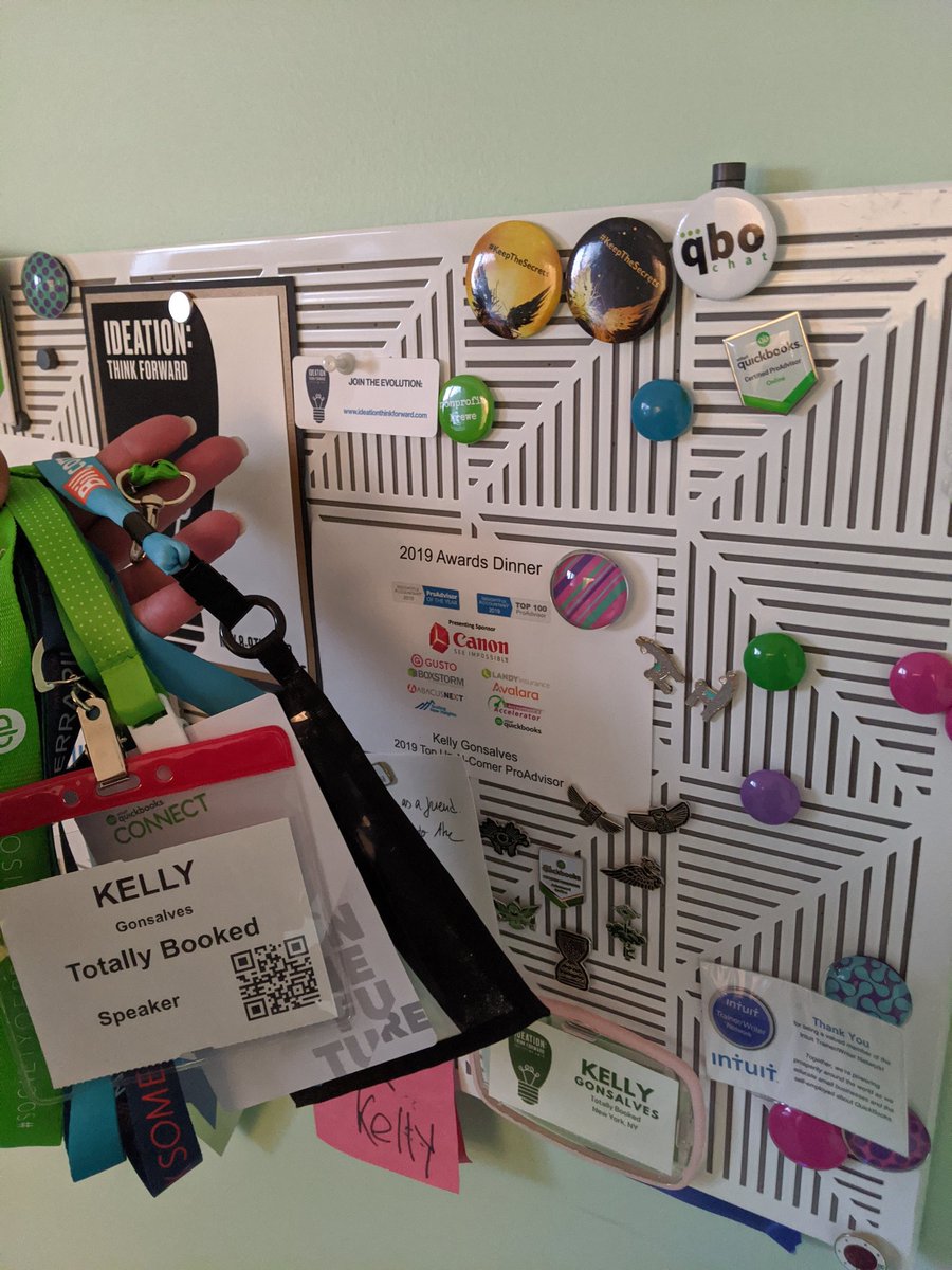TotallyKellyG's tweet photo. Do you even conference, bro? I'm cracking myself up 😂
#ThinkFoward #QBConnect #SNH #Accountex #HarryPotter #SocietyOfProAdvisory
What you can't see are notes from @alisonatintuit @NeverCallMeRich
@knowify @Melissa_Mullett & the @GoVeem team that I keep close 😍 https://t.co/tN9FIwv1Dr
