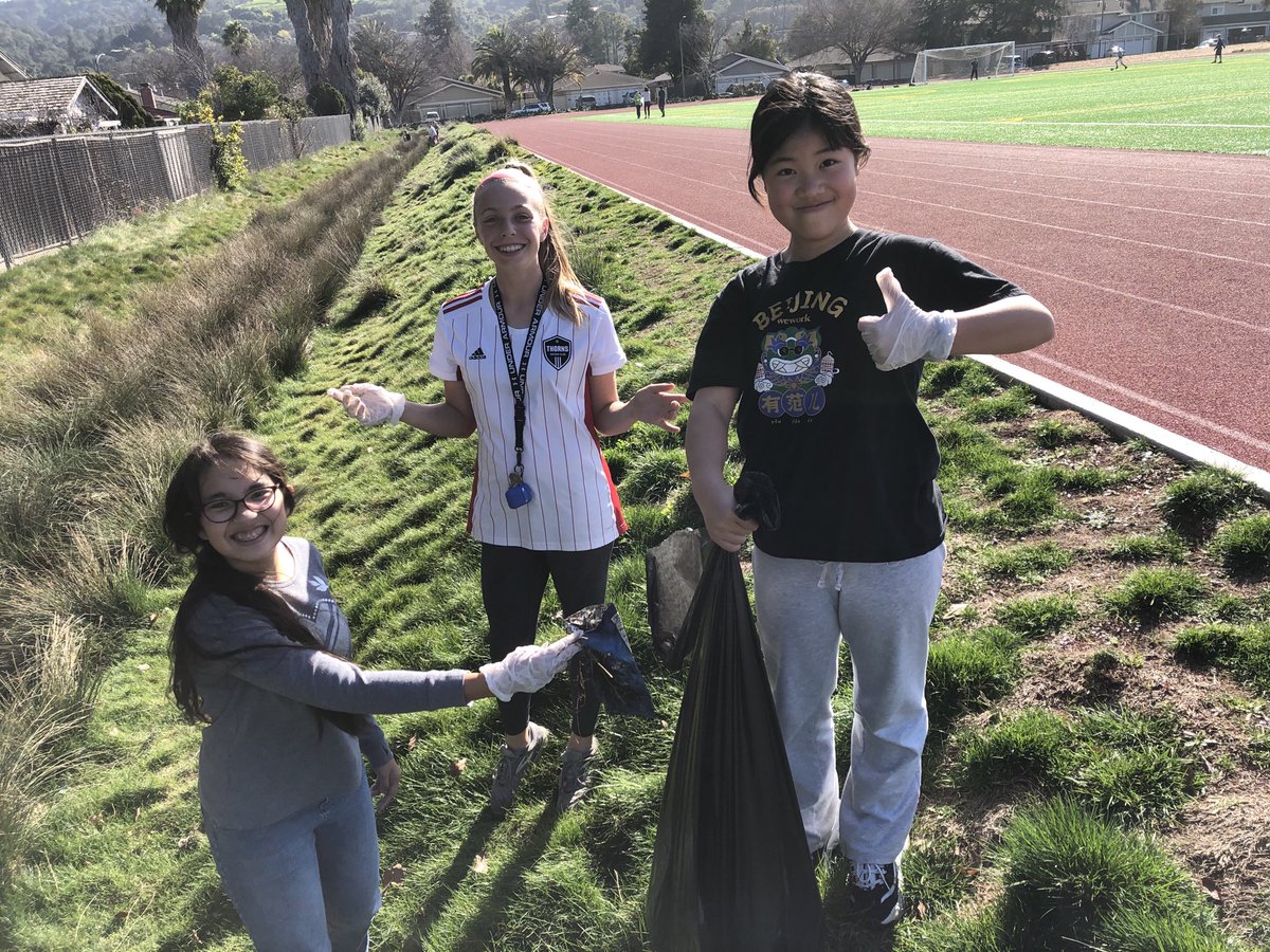 MrsMalatesta's tweet image. First campus clean up by our wonderful #cjsf students is a success- 30 kid turnout! ⁦@KHammUMS⁩ ⁦@goTeamUMS⁩ #teamums #usdlearns